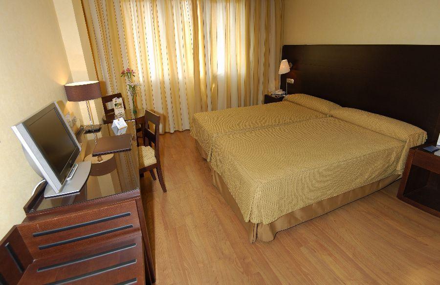 Hotel Occidental Granada Esterno foto