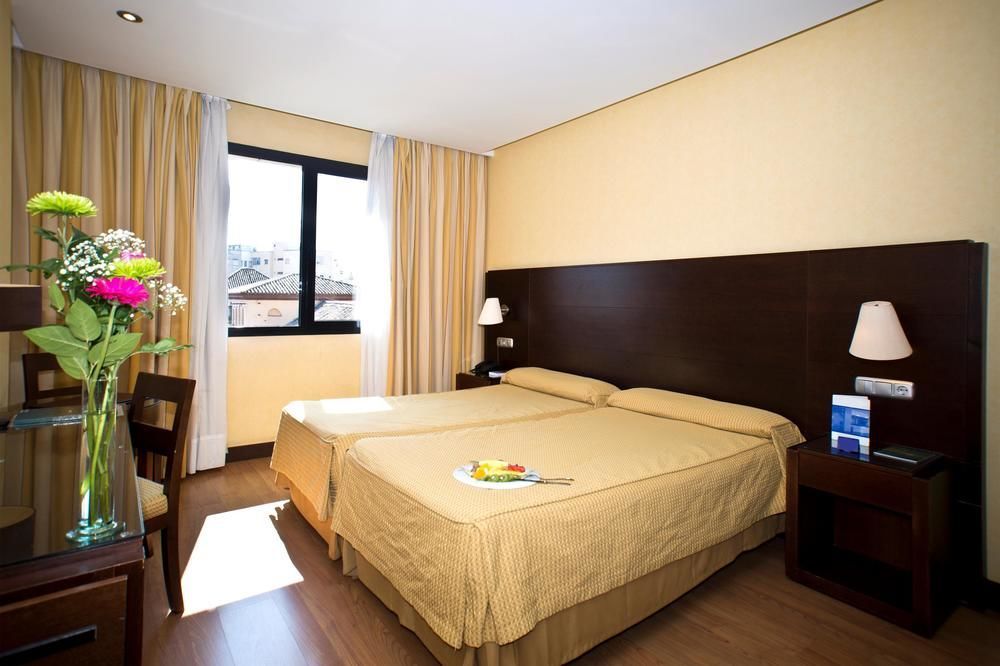 Hotel Occidental Granada Esterno foto