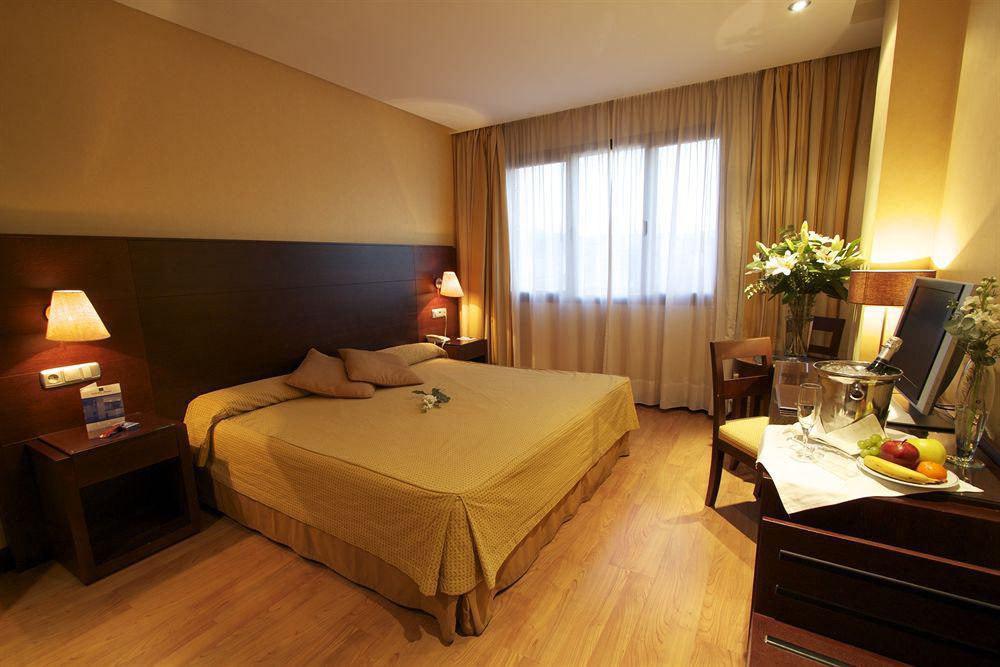 Hotel Occidental Granada Esterno foto
